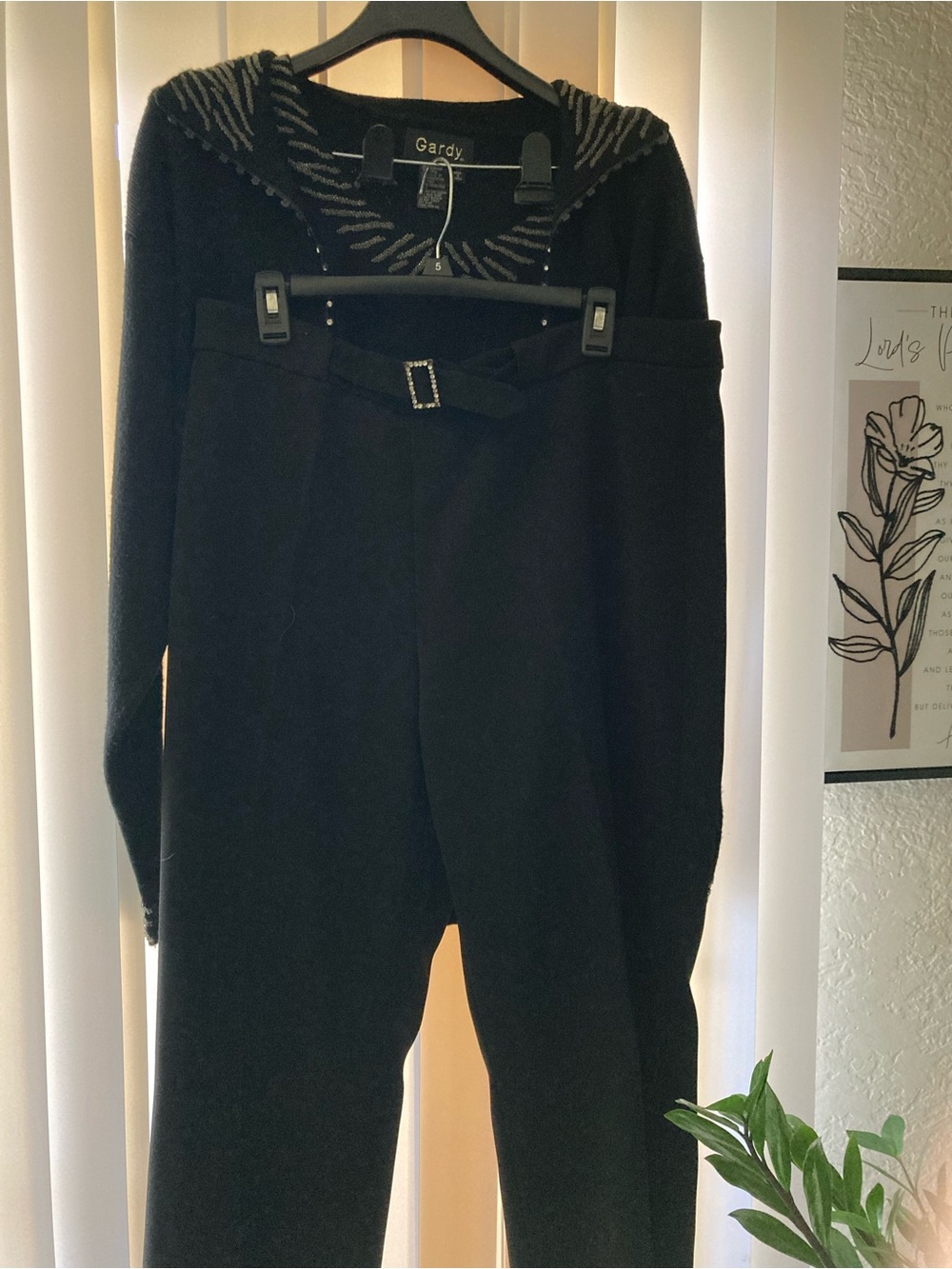Black High-Waist Trousers with Decorative Buckle